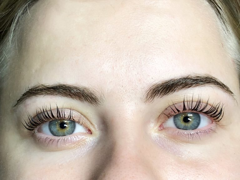 Lifted Lashes, No Effort: The Secret is Out